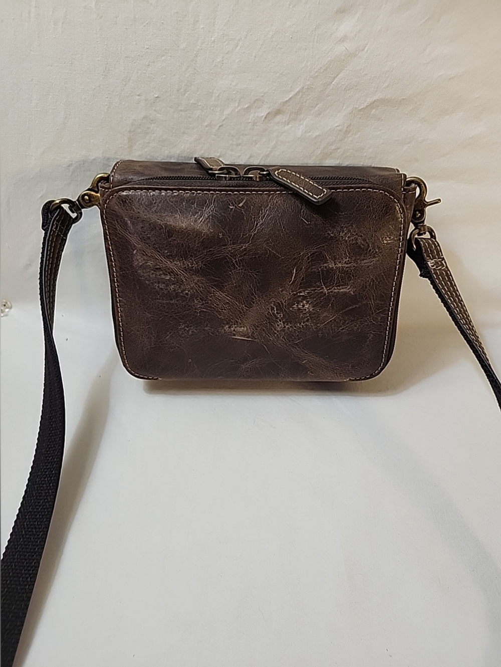 Gun Tote'n Mamas Distressed Brown Buffalo Leather Conceal Carry Crossbody PurseO